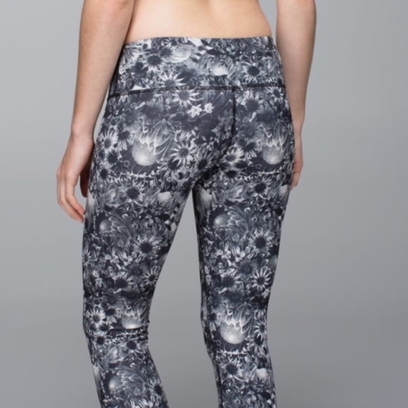 Lululemon Wunder Under Crop Leggings Flowabunga - Picture 2 of 9